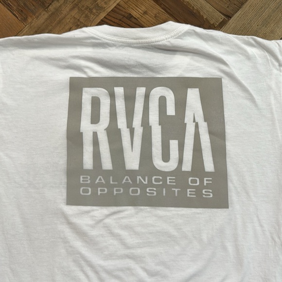 🔥BILLABONG RVCA & QUIKSILVER 4 T-SHIRT BUNDLE NEW WITH TAGS - Picture 5 of 7